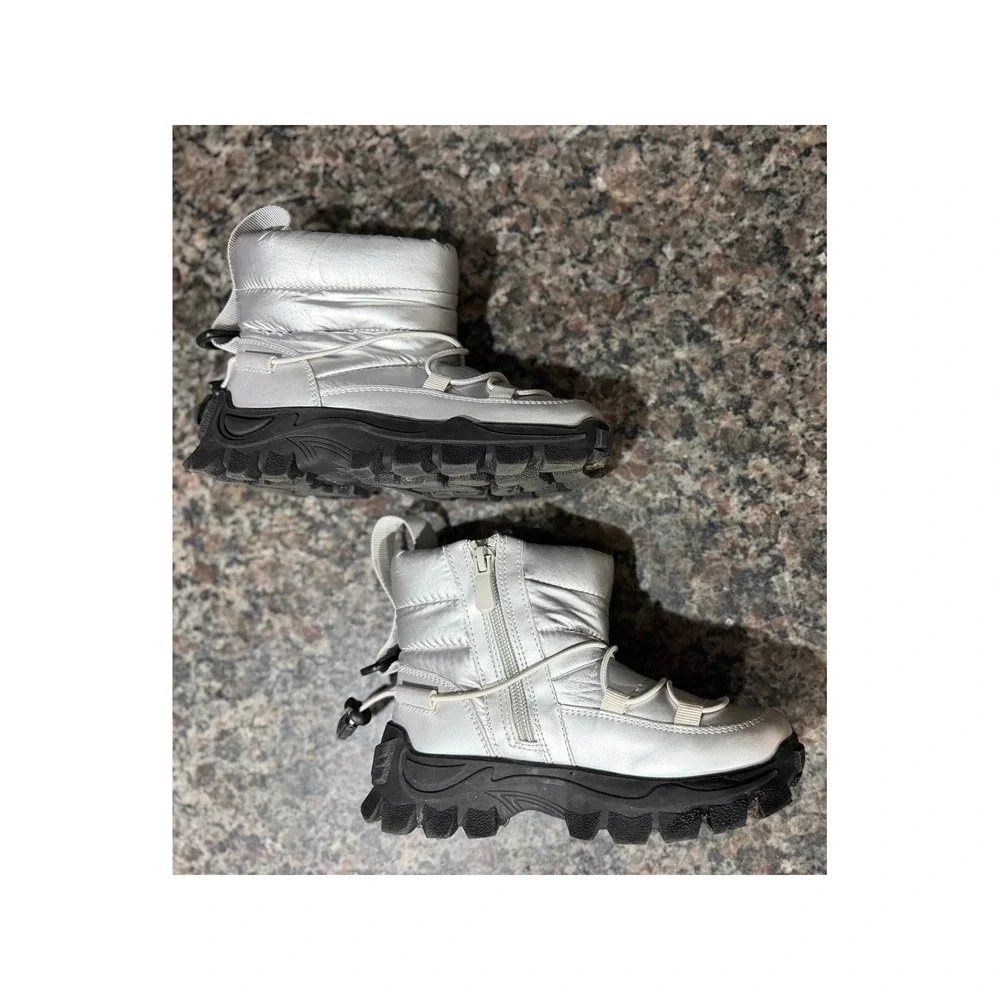 Dream Pairs Kids Metallic Silver Winter Snow Boots Faux‎ Fur Lined Size 12